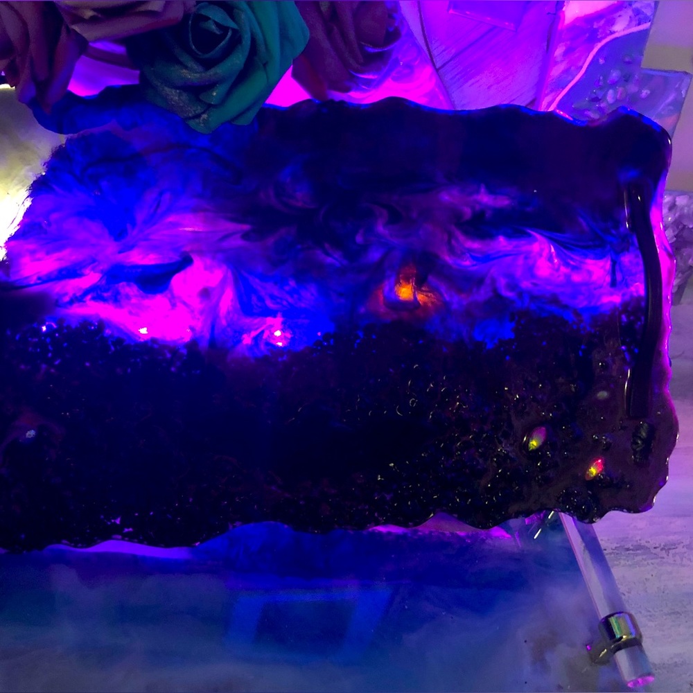Purple Black Tray very durable tray with black handles Glow colors black light - Picture 1 of 15